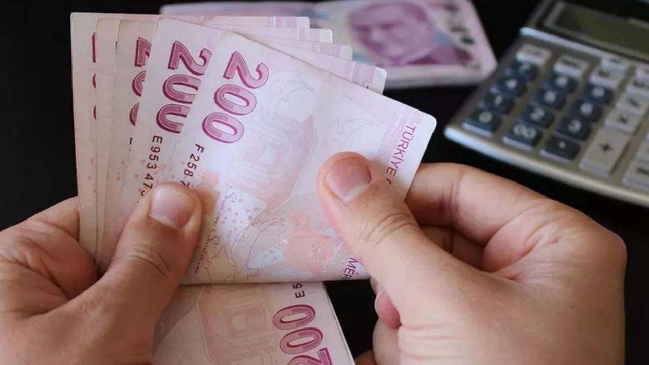 EYT'yi 1 günle kaçıranlara müjde: Bakanlık ile görüşüldü, kademeli emekliliğin Meclis'e geleceği tarihi duyurdu! 5